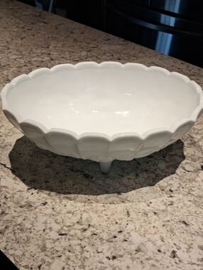 Vintage Indiana Glass Co Milk Glass Footed Fruit Bowl "Harvest Grape" 1950's